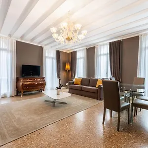 דירה San Teodoro Palace - Luxury, ונציה