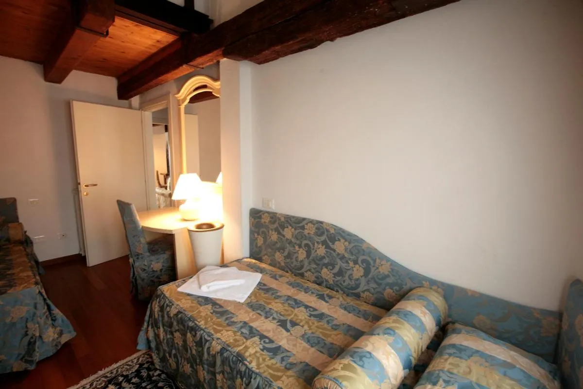 Furlani Apartments Venice 0*,  Italy